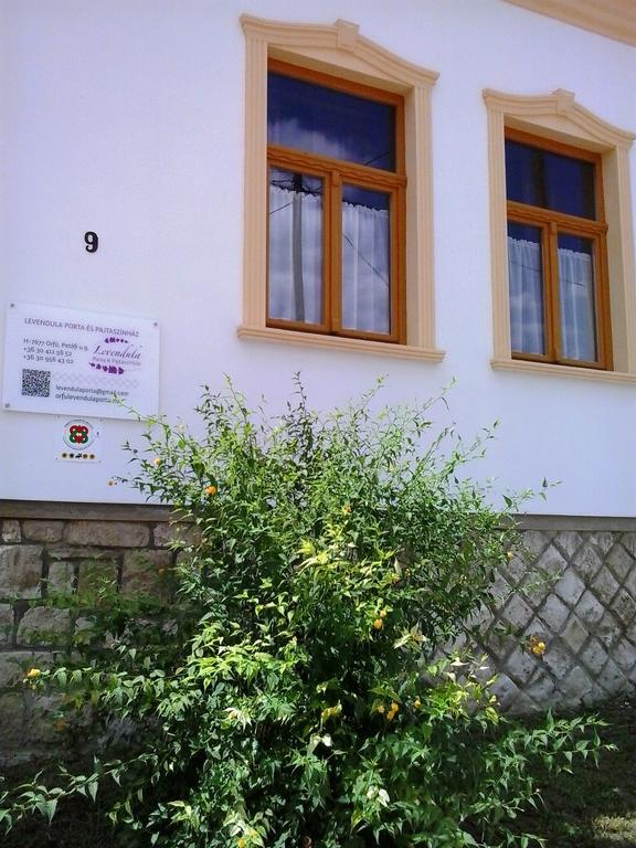 מלון Orfű Levendula Porta Es Pajtaszinhaz מראה חיצוני תמונה